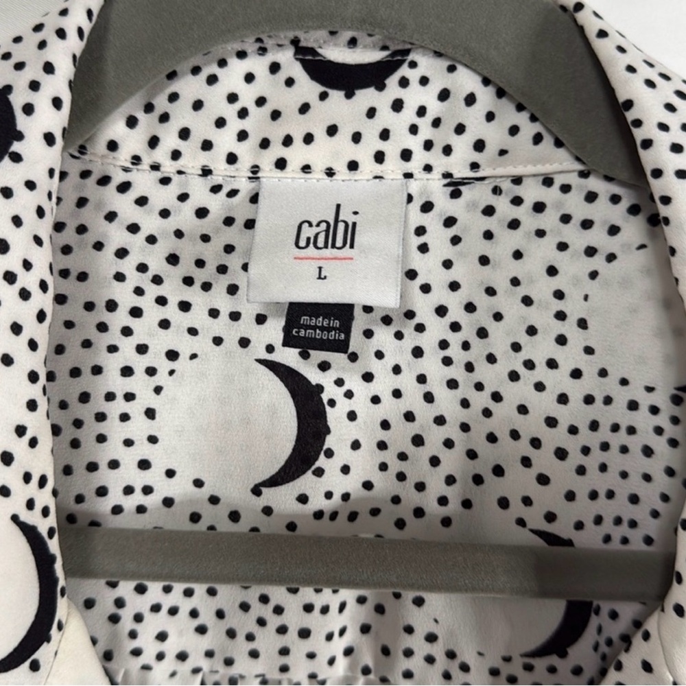 Cabi Eclipse Blouse With Black Pattern - image 3